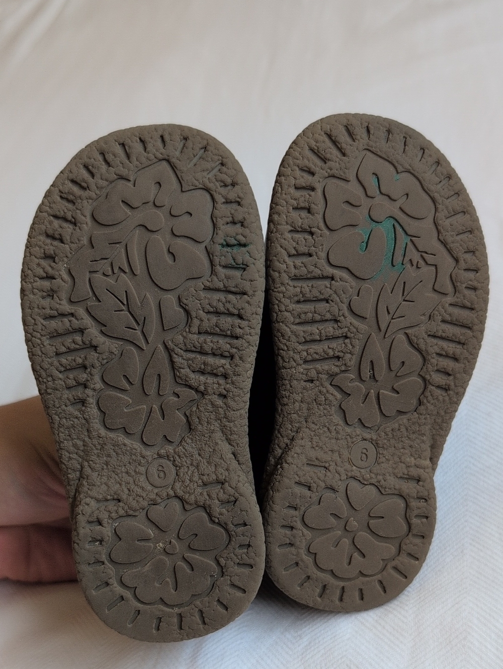 Vintage Rachel Shoes Girls Brown Faux Leather Heart Embroidered Mary Janes 6 - Picture 4 of 9